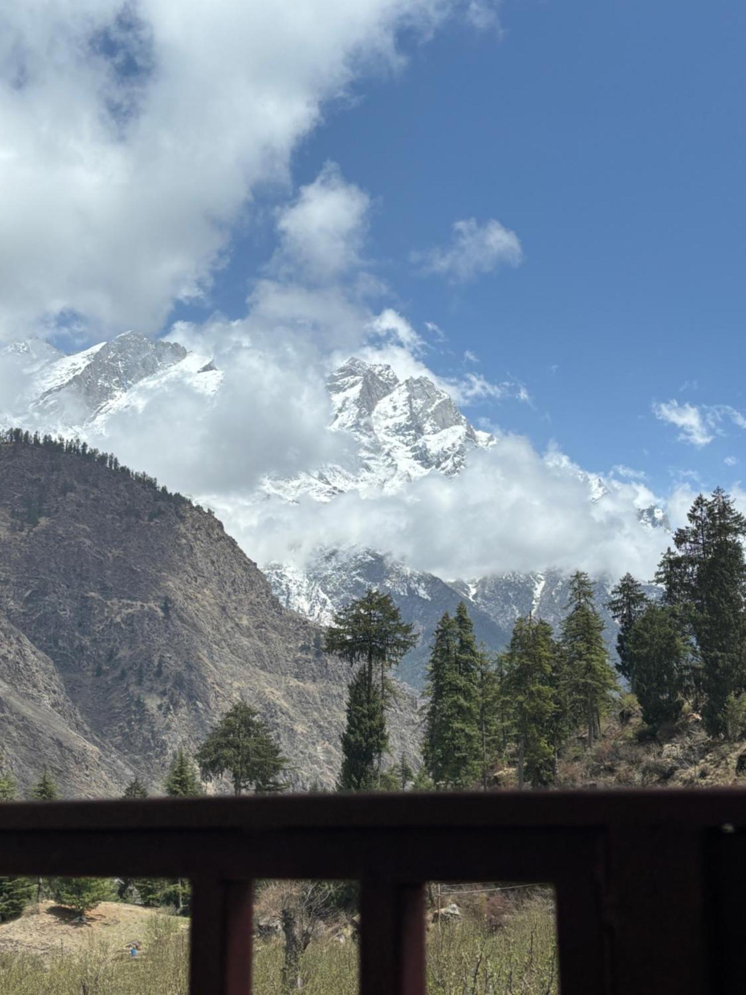 Hotel Geetanjali Sangla Luaran gambar